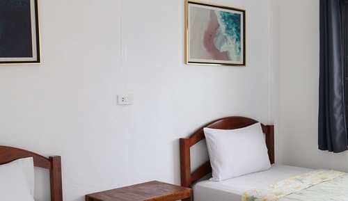 Habitación estándar con 2 camas individuales, balcón