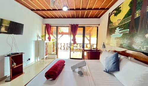 Habitación básica, 1 cama de matrimonio, balcón, vistas al mar