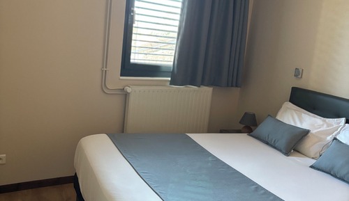 Apartamento de diseño, 1 cama doble con sofá cama, no fumadores, vistas al jardín