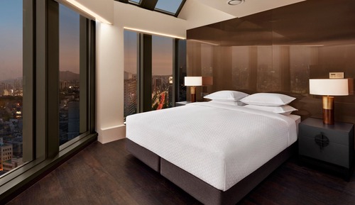 Ático, 1 cama de matrimonio grande, vistas a la ciudad