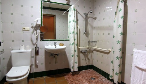 Habitación con 2 camas individuales