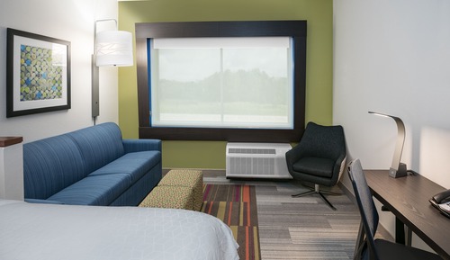 Suite, 1 habitación, accesible para personas con discapacidad (Communications, Accessible Tub)