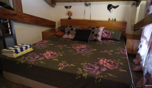 Habitación básica, baño compartido (Hideaway, Balcony)