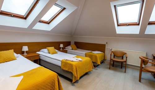 Estudio, baño compartido (For 2 people)