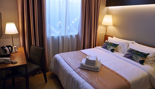 Habitación superior, 1 cama de matrimonio (With window)