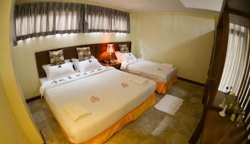 Habitación triple Deluxe, vistas al mar
