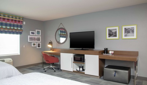 Habitación, 2 camas de matrimonio, accesible para personas con discapacidad (Hearing)