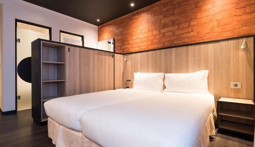 Habitación estándar con 2 camas individuales