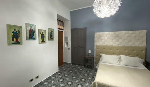 Habitación Confort con 1 cama doble o 2 individuales, 1 cama doble o 2 individuales, entresuelo