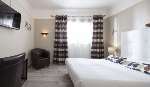Habitación Confort doble, 1 cama de matrimonio, bañera