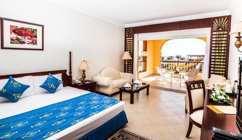 Habitación superior, vistas al jardín