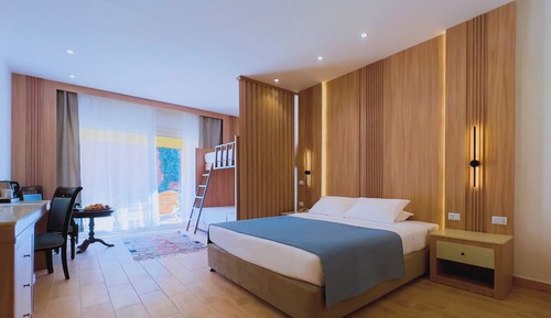 Habitación familiar doble, 1 habitación, no fumadores, vistas al jardín