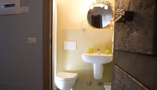 Habitación Confort con 1 cama doble o 2 individuales, baño privado, vistas a la montaña