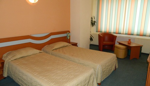 Habitación económica con 2 camas individuales