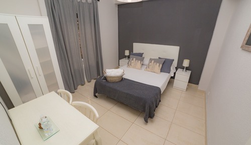 Habitación doble, 1 cama doble, baño compartido