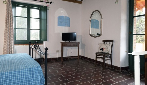 Habitación Confort doble, 1 cama de matrimonio, baño privado, vistas al jardín