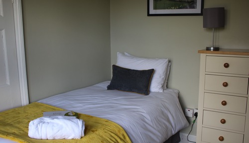 Habitación individual, baño privado