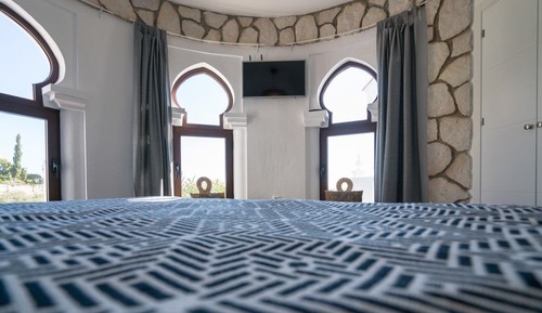 Deluxe Apartment 4, 1 Bedroom, Ocean View, Sea Facing 
