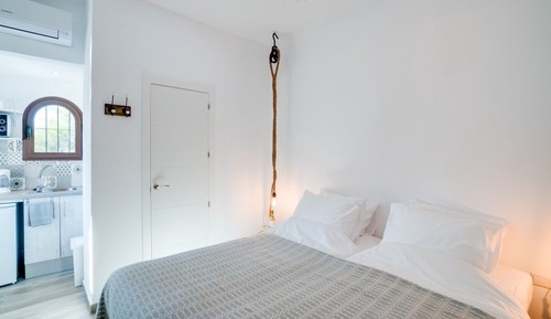 Studio 5, 1 Bedroom, Pool View, Poolside 