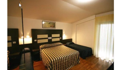 Habitación estándar con 1 cama doble o 2 individuales
