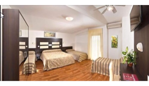 Habitación superior con 1 cama doble o 2 individuales