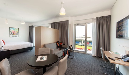 Suite (Track View)