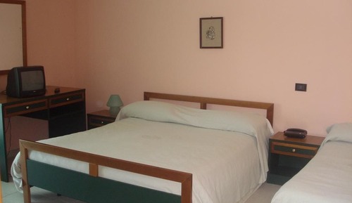 Habitación cuádruple, balcón