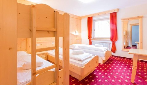 Habitación cuádruple estándar
