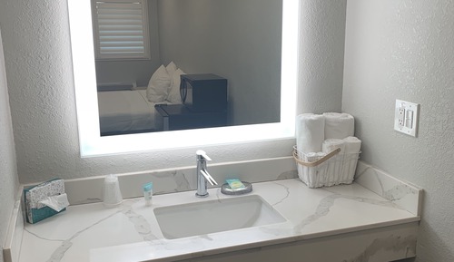 Habitación individual Confort, 1 cama de matrimonio, frigorífico y microondas