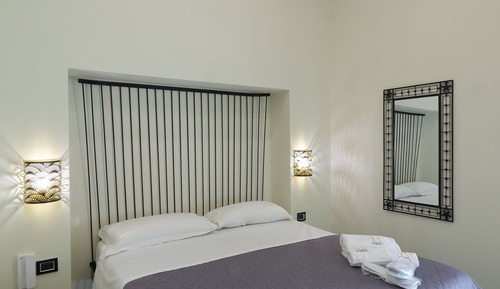 Economy Room