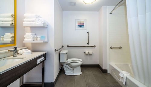 Habitación, 1 cama de matrimonio grande, accesible para personas con discapacidad, bañera
