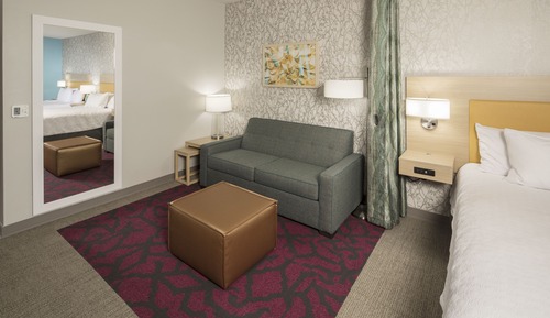Suite estudio, 2 camas de matrimonio, accesible para personas con discapacidad, bañera