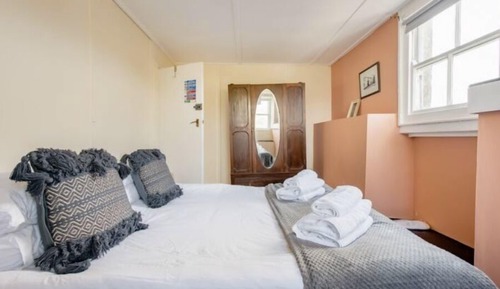Habitación doble (Room 2)