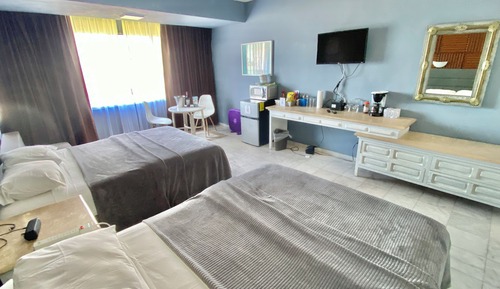 Habitación cuádruple básica