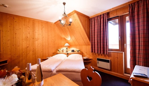 Habitación tradicional con 1 cama doble o 2 individuales