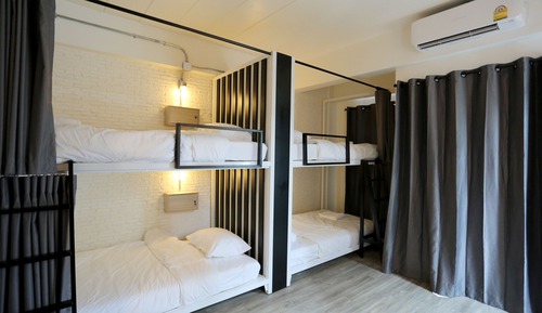 Habitación cuádruple, varias camas