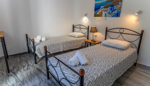 Habitación cuádruple, balcón