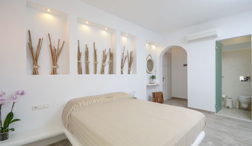 Suite (with Indoor Spa Bath)