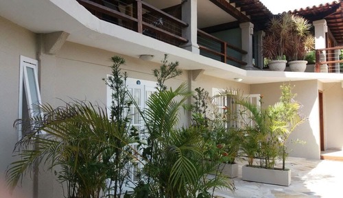 Habitación clásica con 2 camas individuales