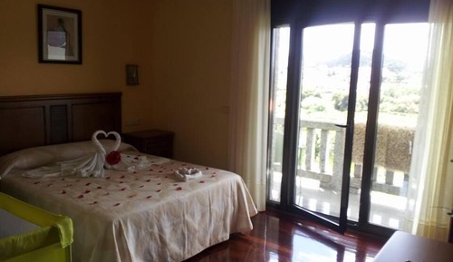 Habitación superior, balcón, vistas al jardín