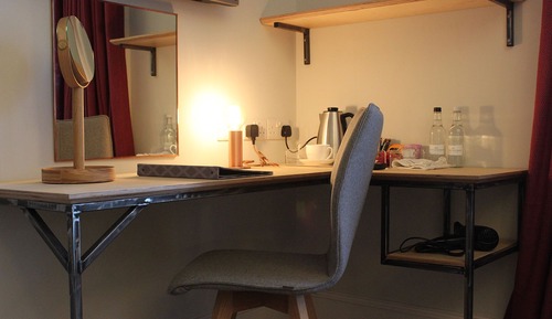 Habitación superior con 1 cama doble o 2 individuales