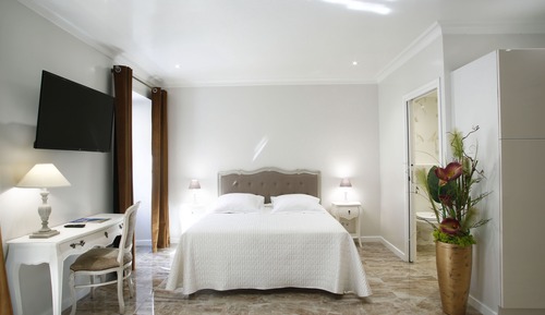 Suite familiar