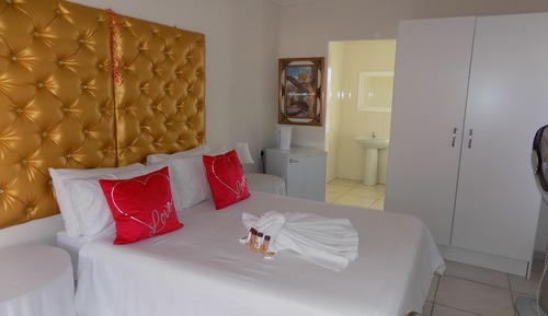 Habitación estándar doble, 1 habitación, frigorífico, vistas al jardín