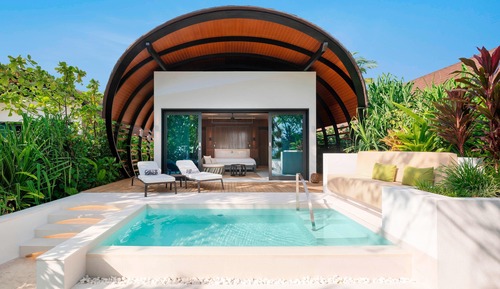Deluxe Beach Pool Villa
