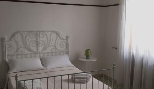 Habitación cuádruple, baño privado (Melograno)