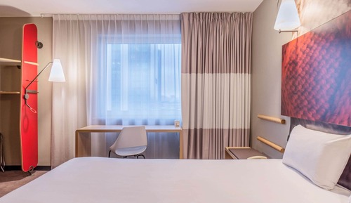 Habitación estándar doble, 1 cama doble con sofá cama