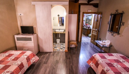 Habitación con 2 camas individuales (Mariano)