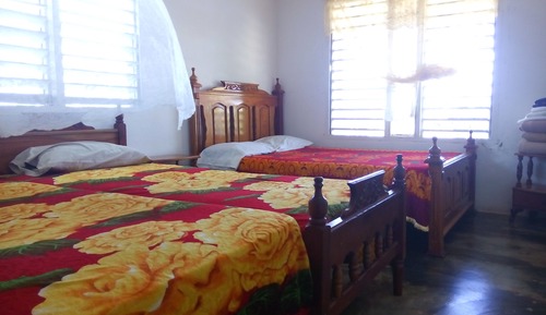Habitación con 1 cama doble o 2 individuales