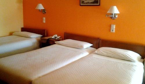 Habitación triple, vistas a la montaña