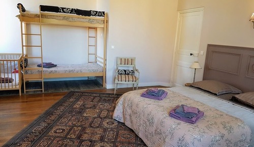 Suite de lujo, baño privado, vistas al jardín
